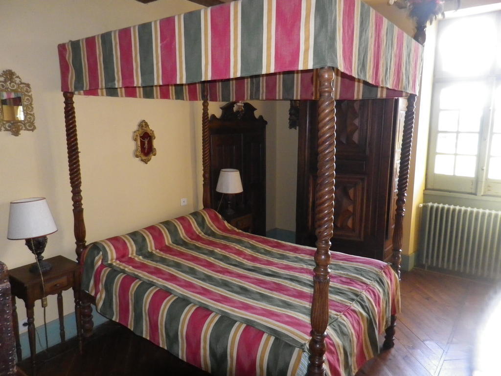 Chambres Et Table D'Hotes Manoir Capcazal De Pachiou Mimbaste Eksteriør billede