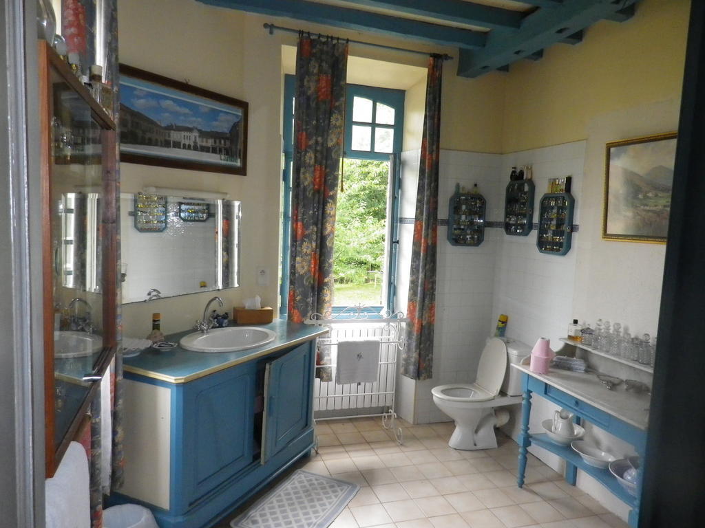 Chambres Et Table D'Hotes Manoir Capcazal De Pachiou Mimbaste Eksteriør billede